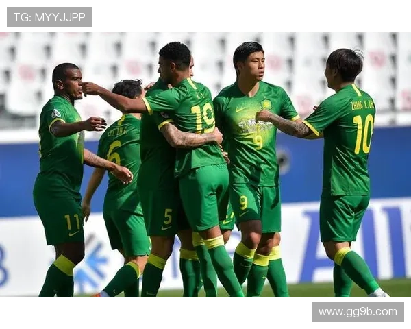 北京国安亚冠焦点战即将打响，锁定直播见证荣耀时刻